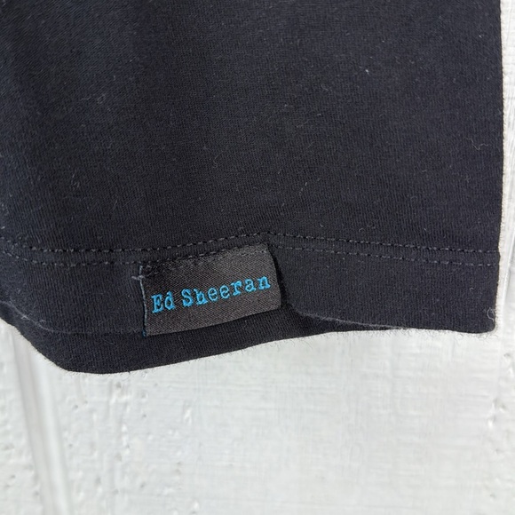 Ed Sheeran Black Size Large Graphic Photograph Divide Concert T-Shirt - Picture 3 of 7